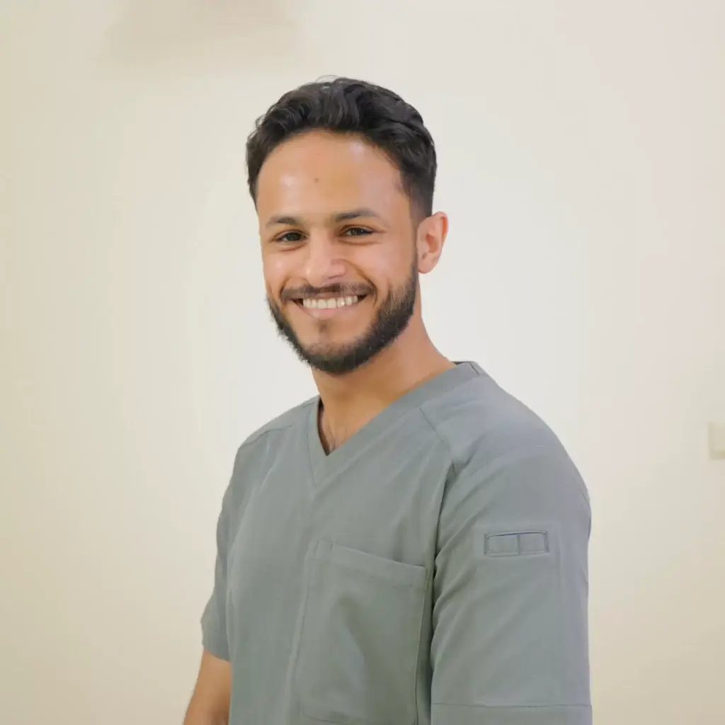 دكتور أحمد منصور الجغثمي اخصائي علاج طبيعي