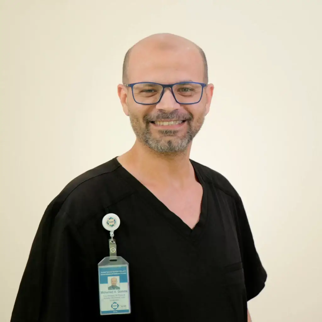 دكتور محمد حسن جمعة اخصائي علاج طبيعي