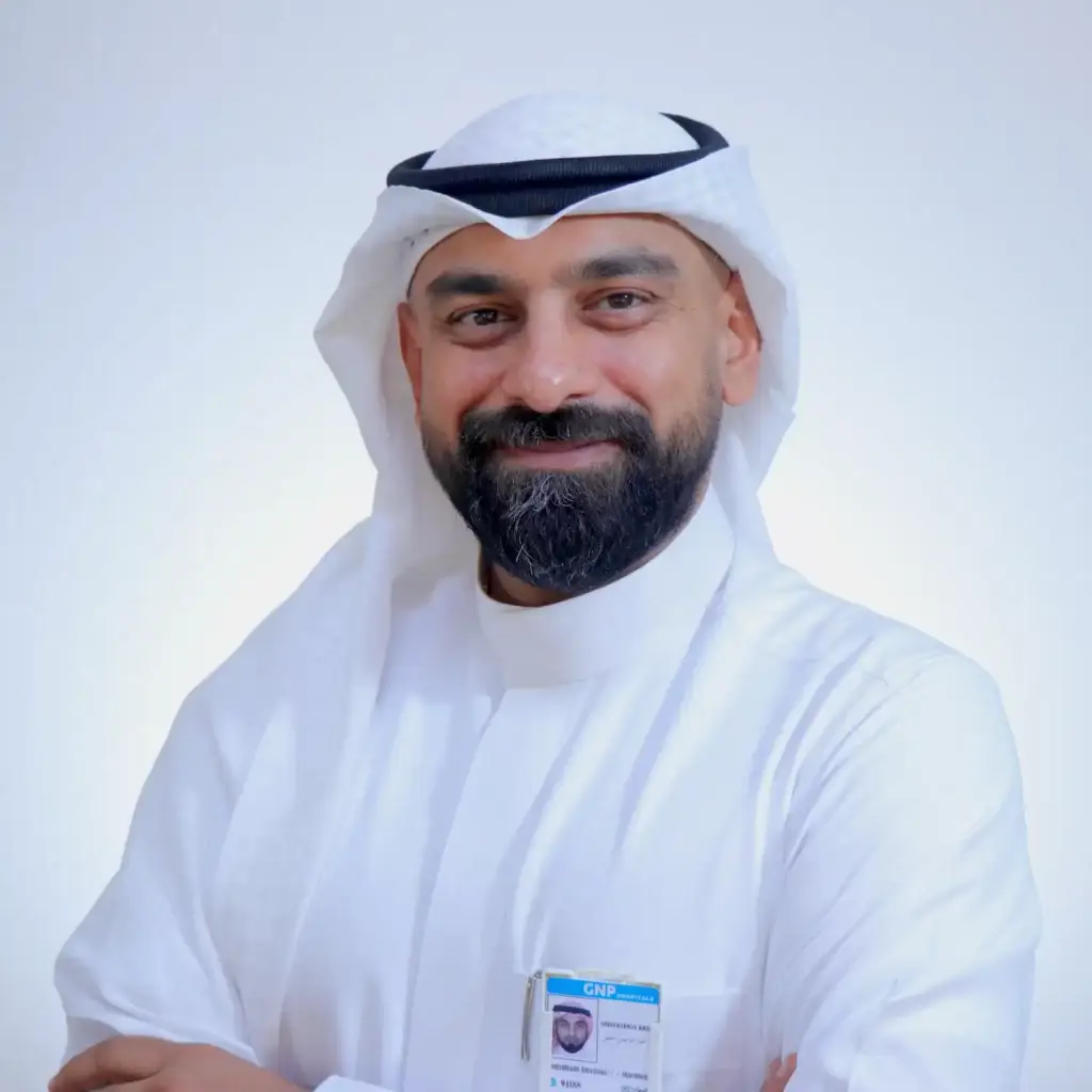 دكتور عبدالرحمن خليل استشاري الباطنية والأورام